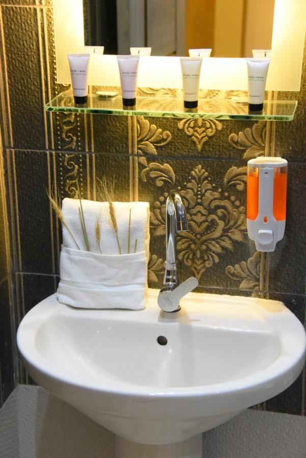 Locanda Pyramids Hotel Kafret el-Gabal المظهر الخارجي الصورة