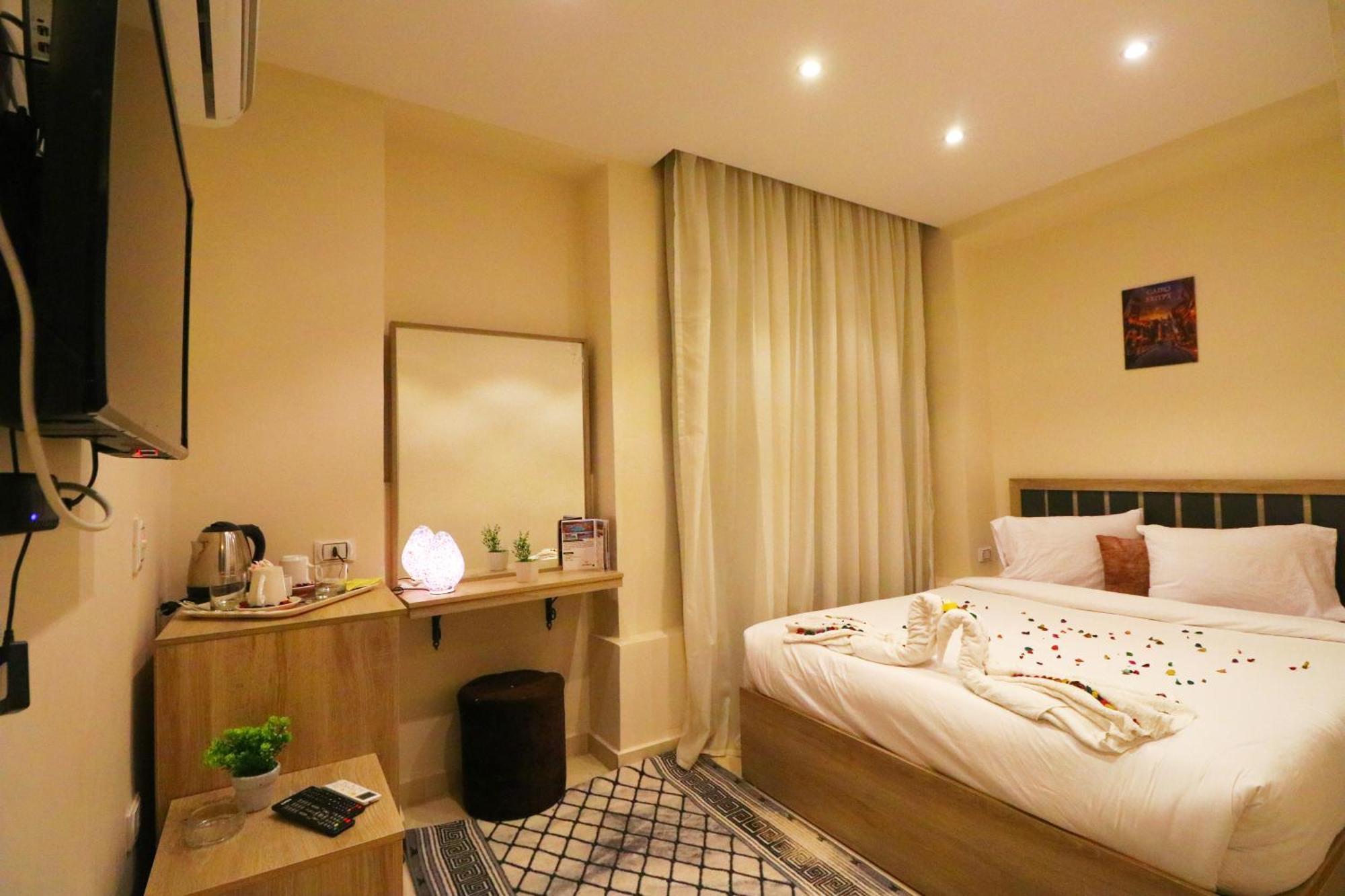 Locanda Pyramids Hotel Kafret el-Gabal المظهر الخارجي الصورة