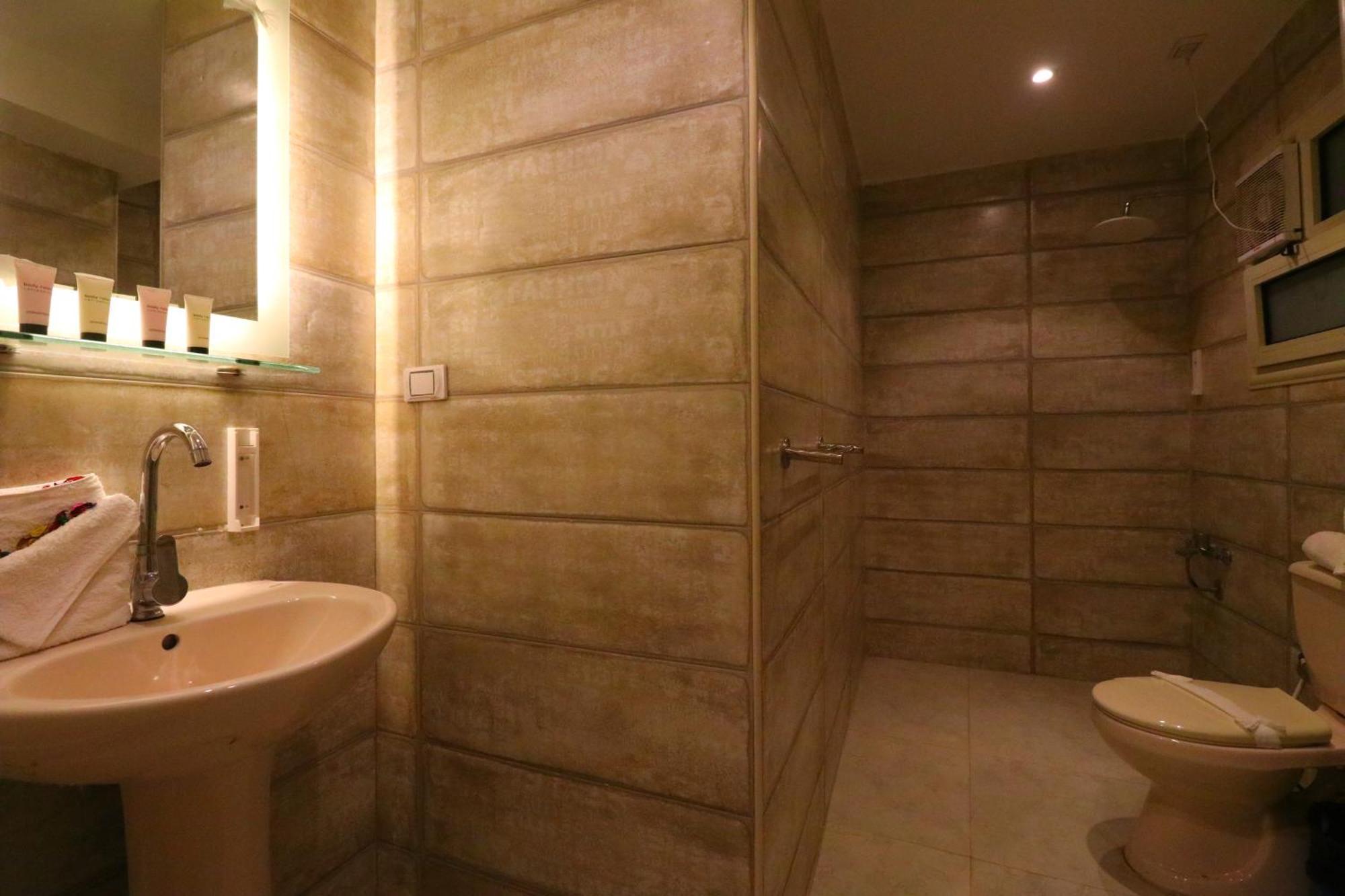 Locanda Pyramids Hotel Kafret el-Gabal المظهر الخارجي الصورة