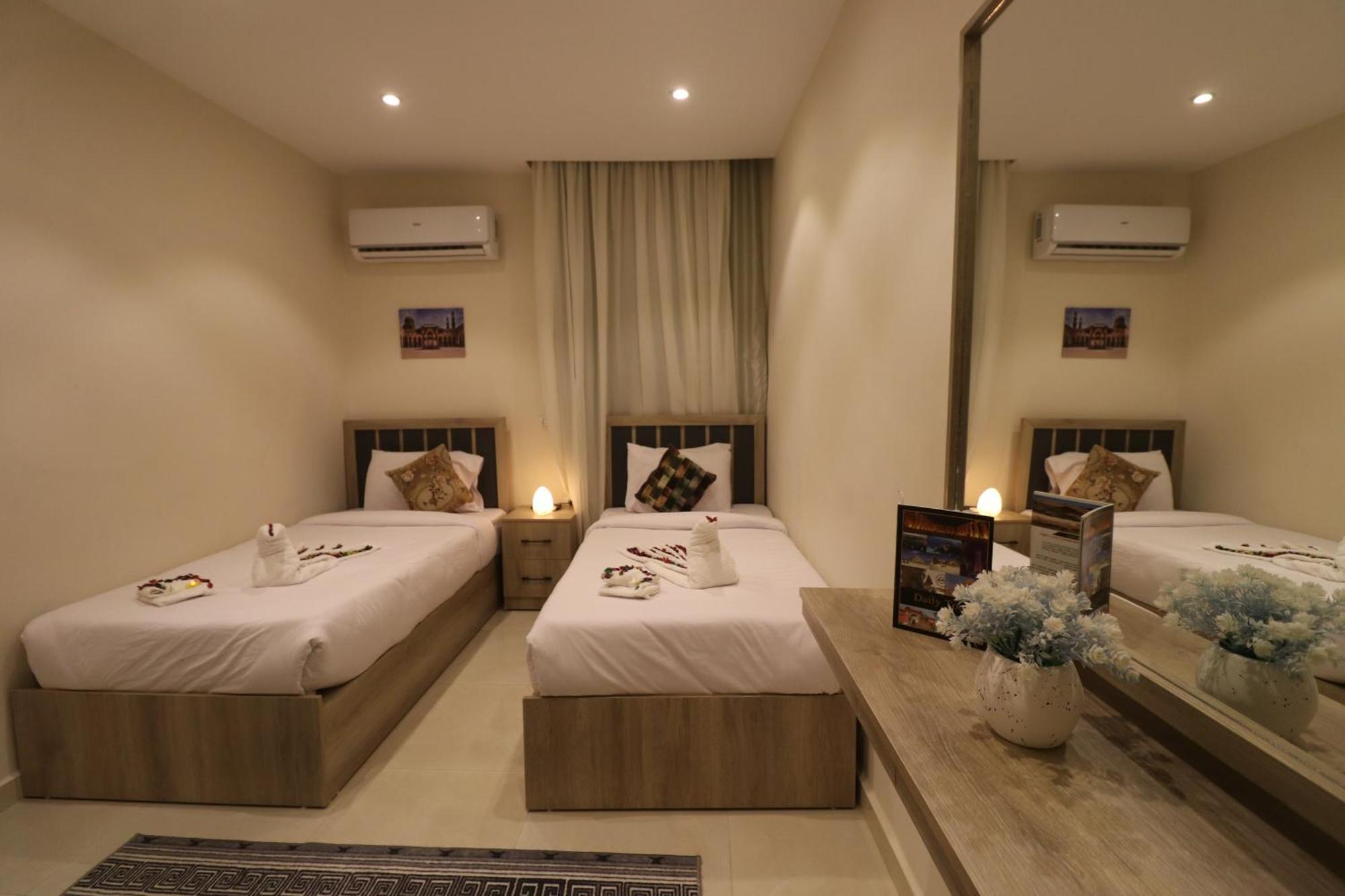 Locanda Pyramids Hotel Kafret el-Gabal المظهر الخارجي الصورة