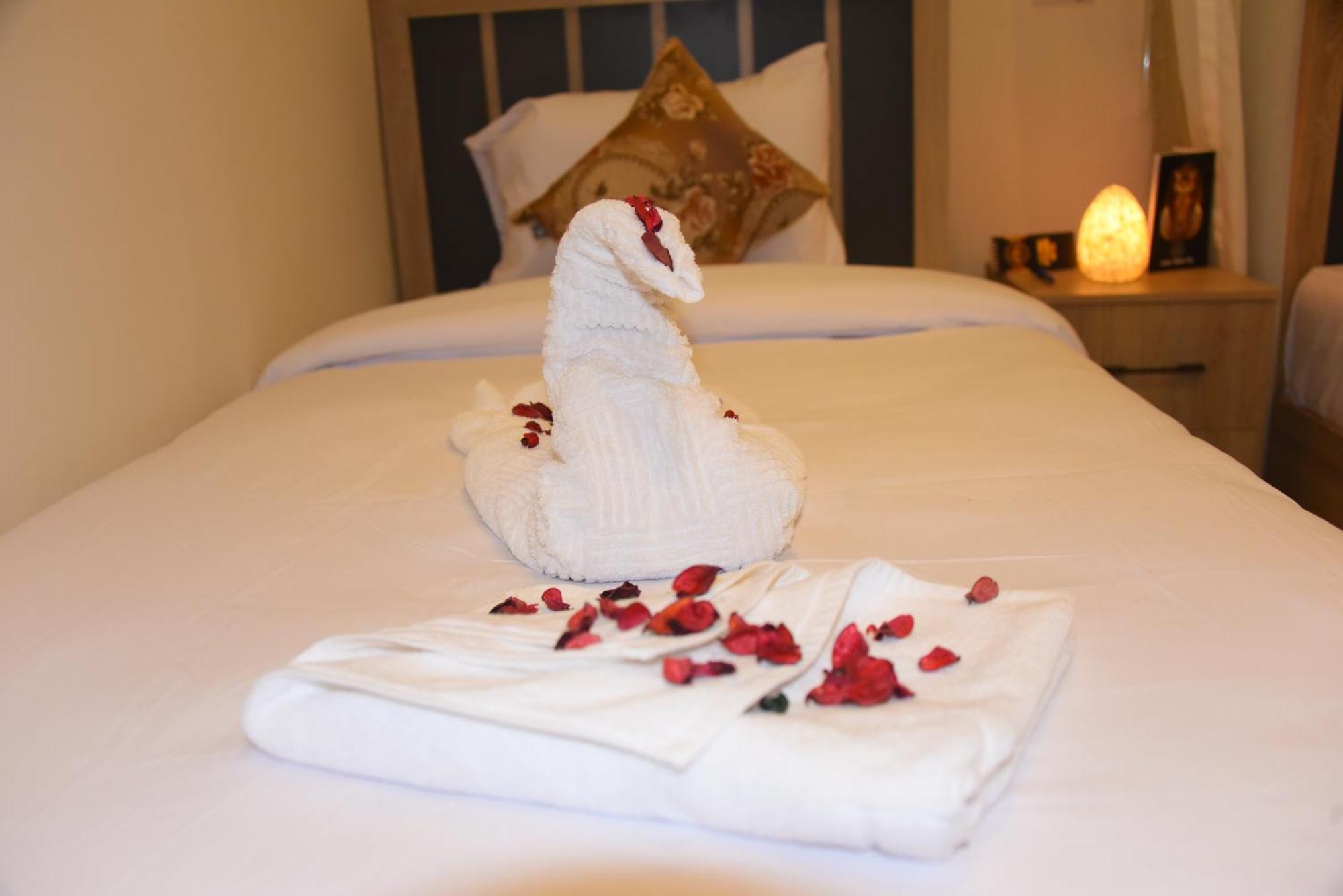 Locanda Pyramids Hotel Kafret el-Gabal المظهر الخارجي الصورة