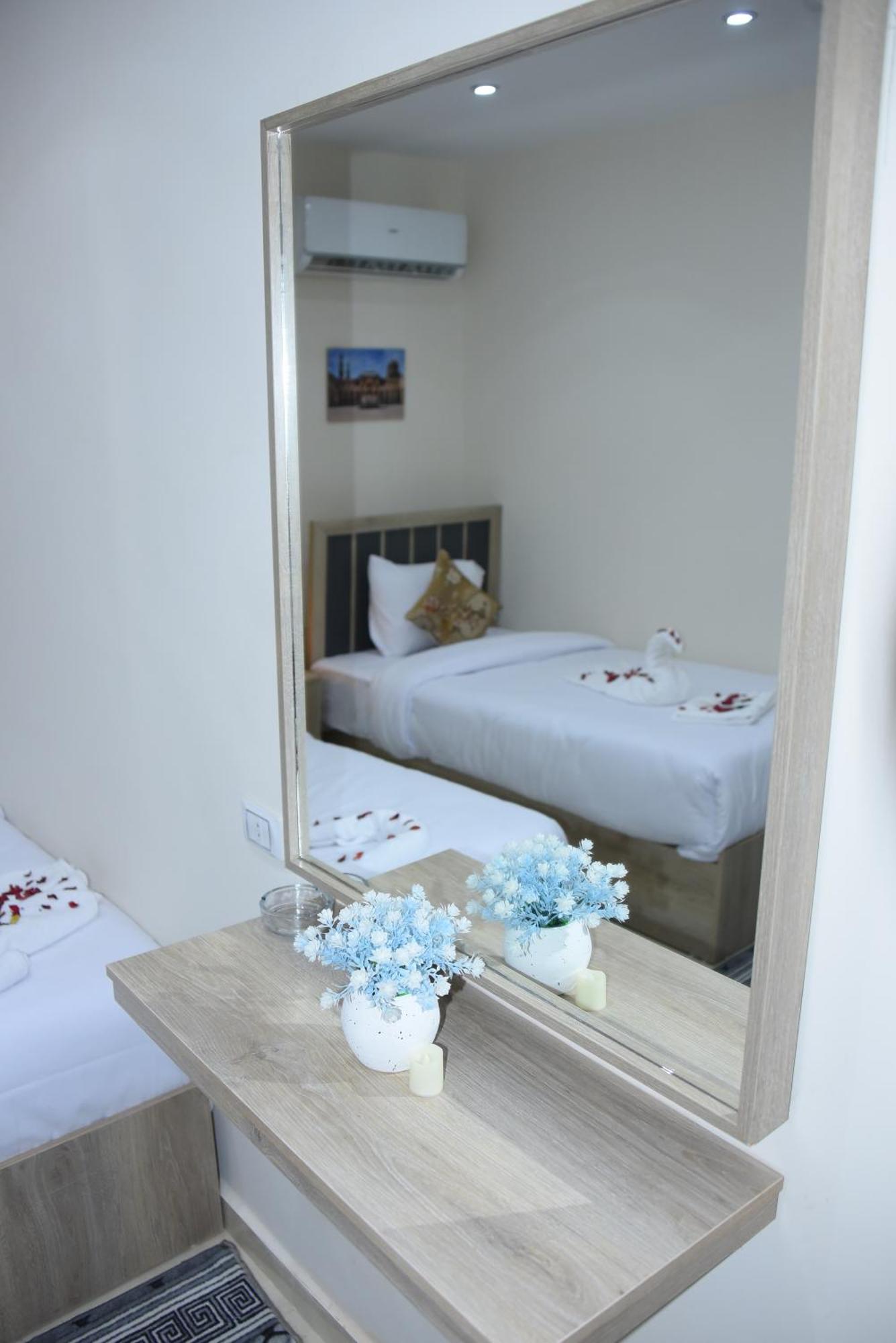 Locanda Pyramids Hotel Kafret el-Gabal المظهر الخارجي الصورة